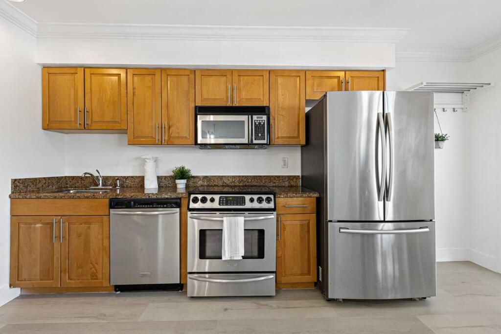 Las Olas Blvd Exclusive Apt With Waterview 포트 로더데일 외부 사진